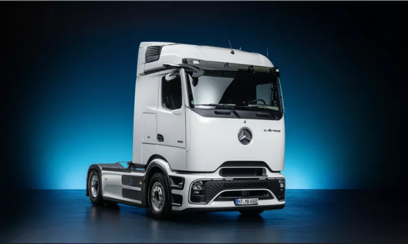 Mercedes-Benz Trucks unveils the eActros 600, a battery-electric long-haul truck with 330-mile range
