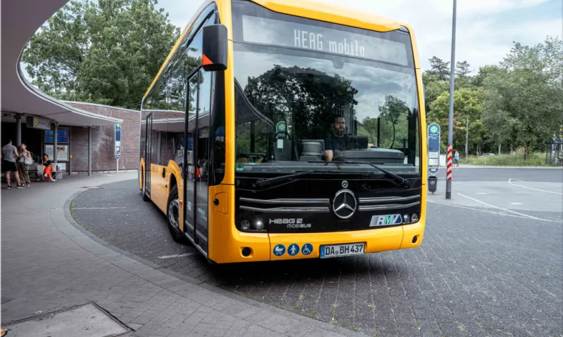 Darmstadt Electrifies Public Transportation with Mercedes-Benz eCitaro Buses